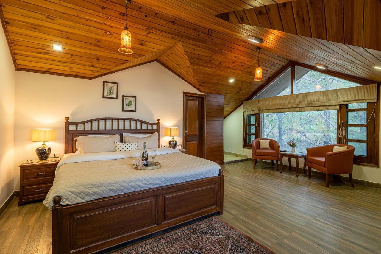Stayvista At Floradale W Jacuzzi & Wood-Fire Pizza Kasauli Buitenkant foto